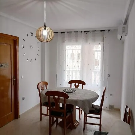 Sunny With Pool Center * Τορεβιέχα