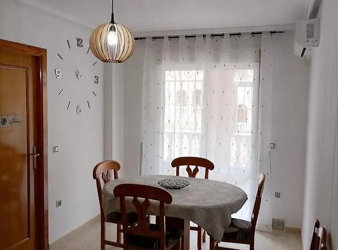 Sunny With Pool Center * Τορεβιέχα