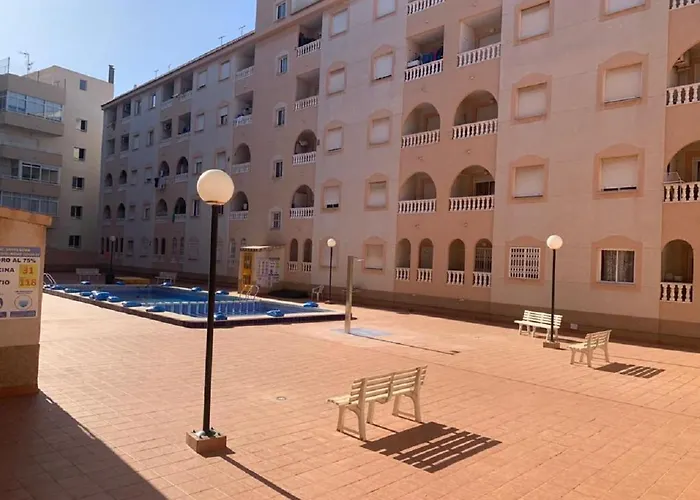 Διαμέρισμα Sunny With Pool Center *